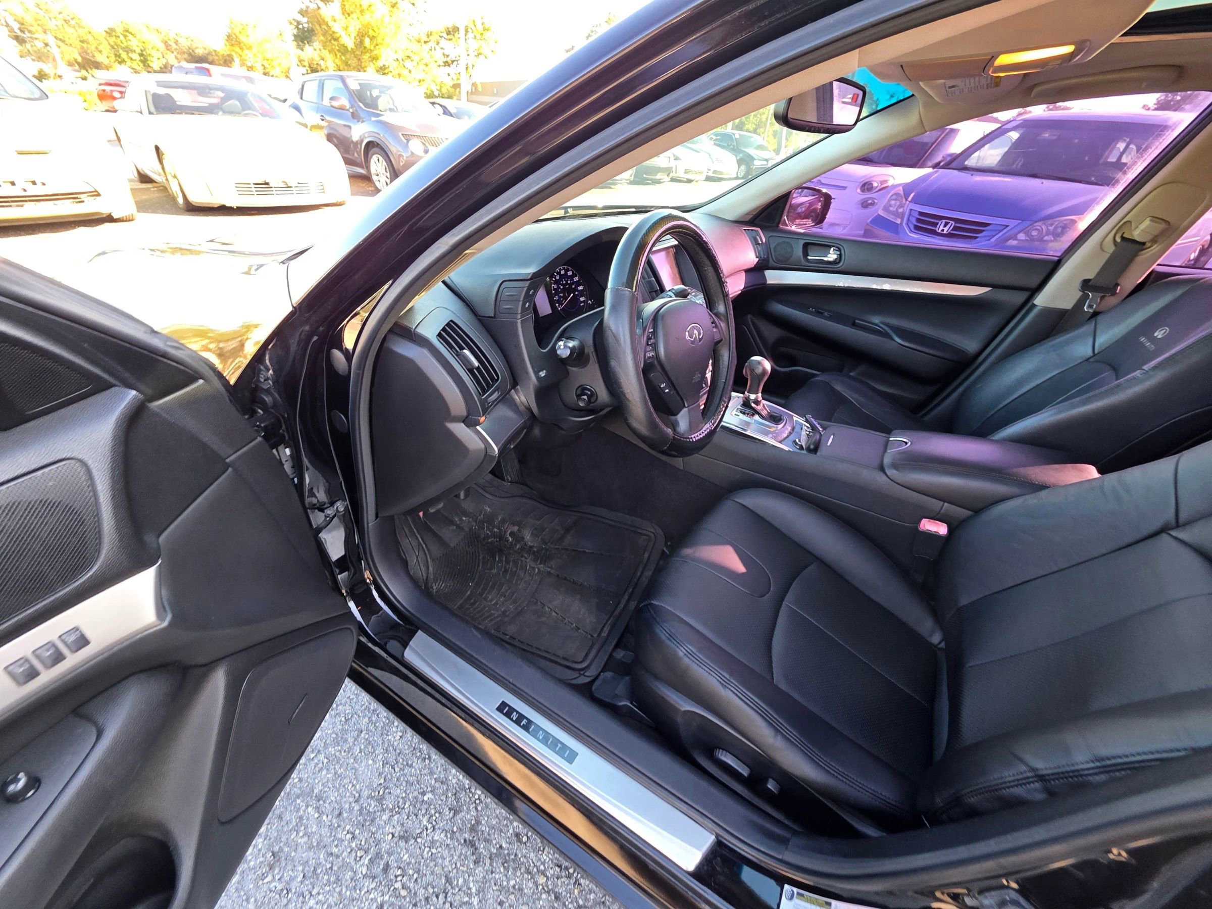 Used 2013 INFINITI G37 Journey w/ Premium Pkg RWD image 12