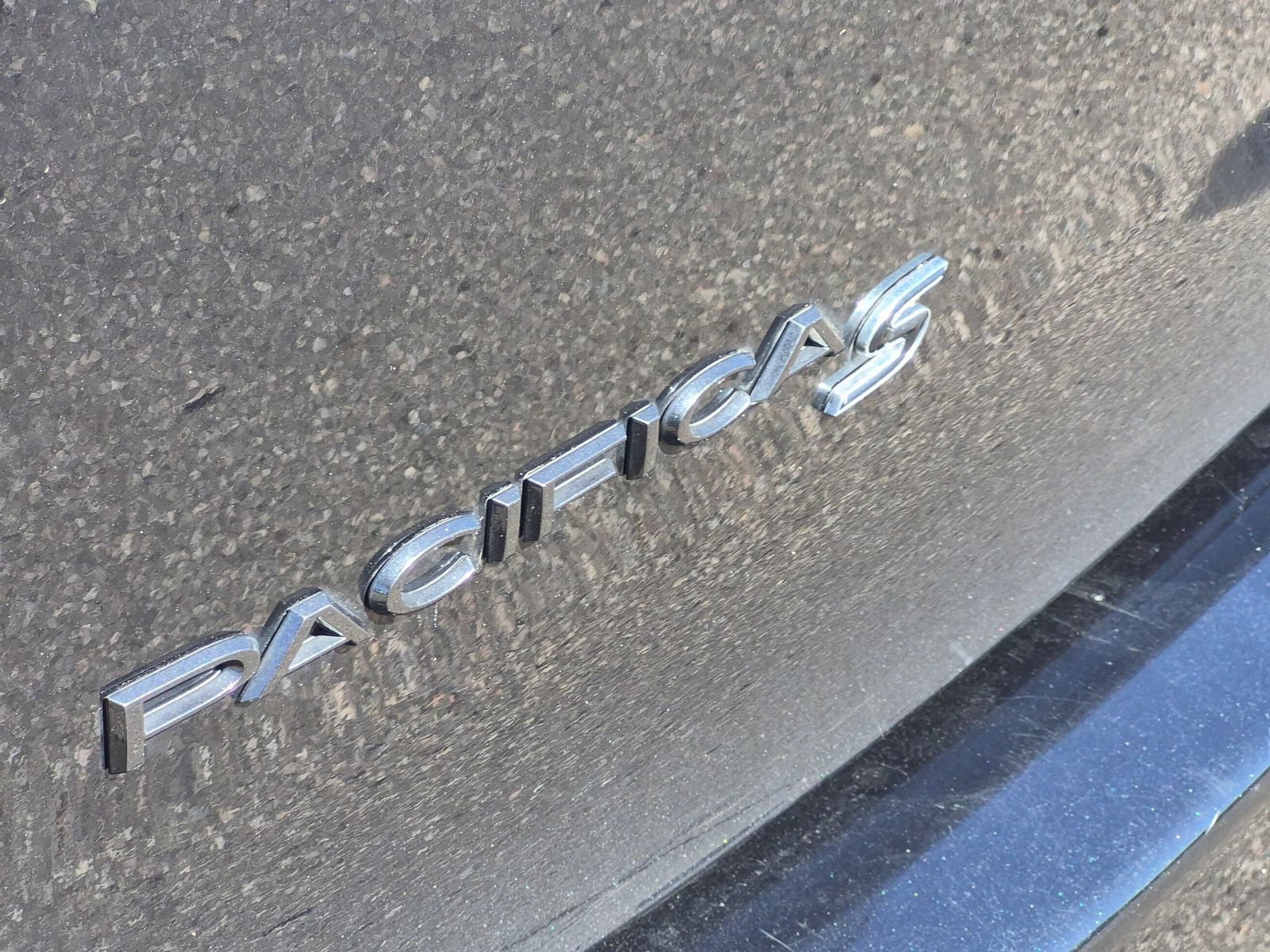 Used 2019 Chrysler Pacifica Touring Plus w/ S Appearance Package FWD image 12