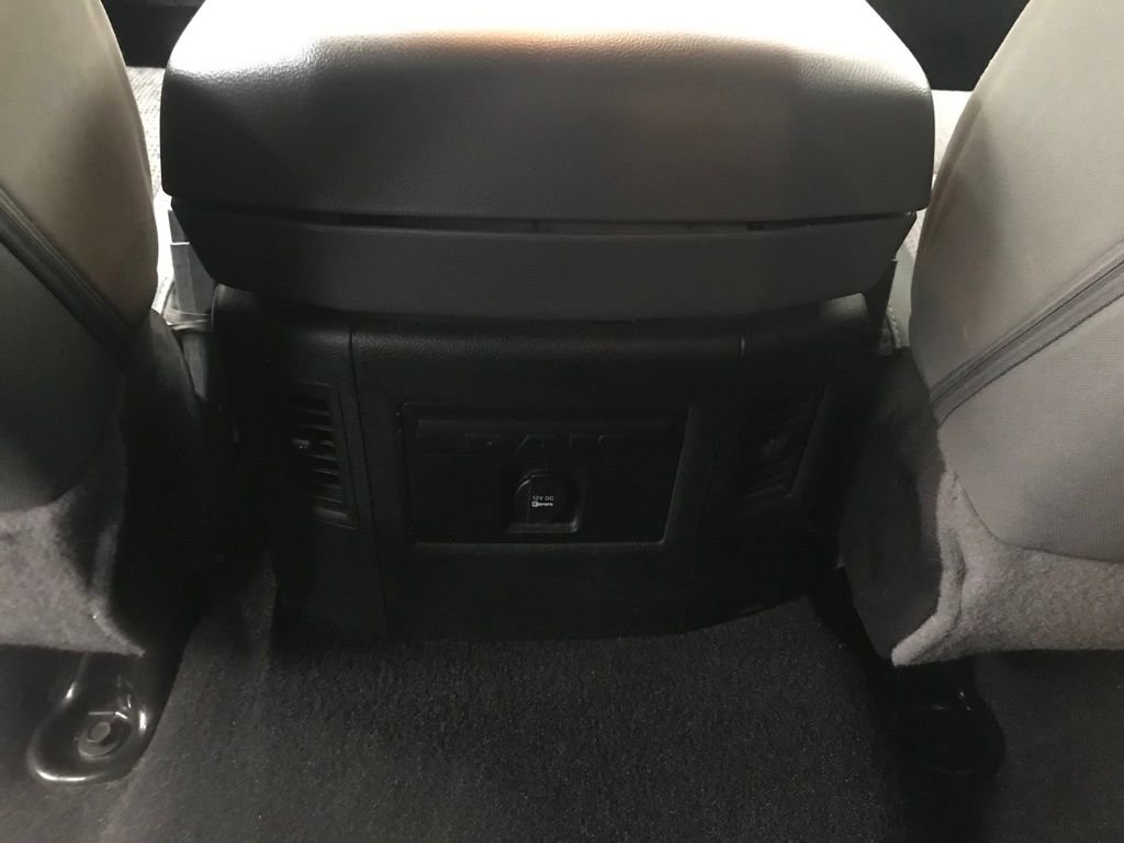 Used 2015 RAM 2500 Big Horn image 28