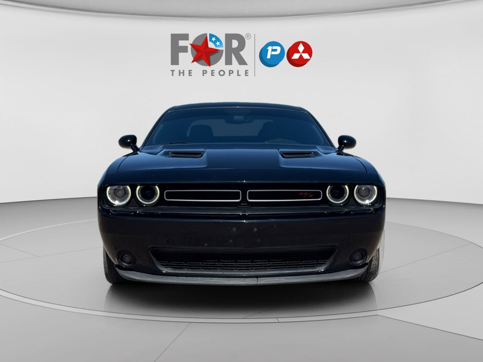 Used 2015 Dodge Challenger R/T Plus RWD image 8