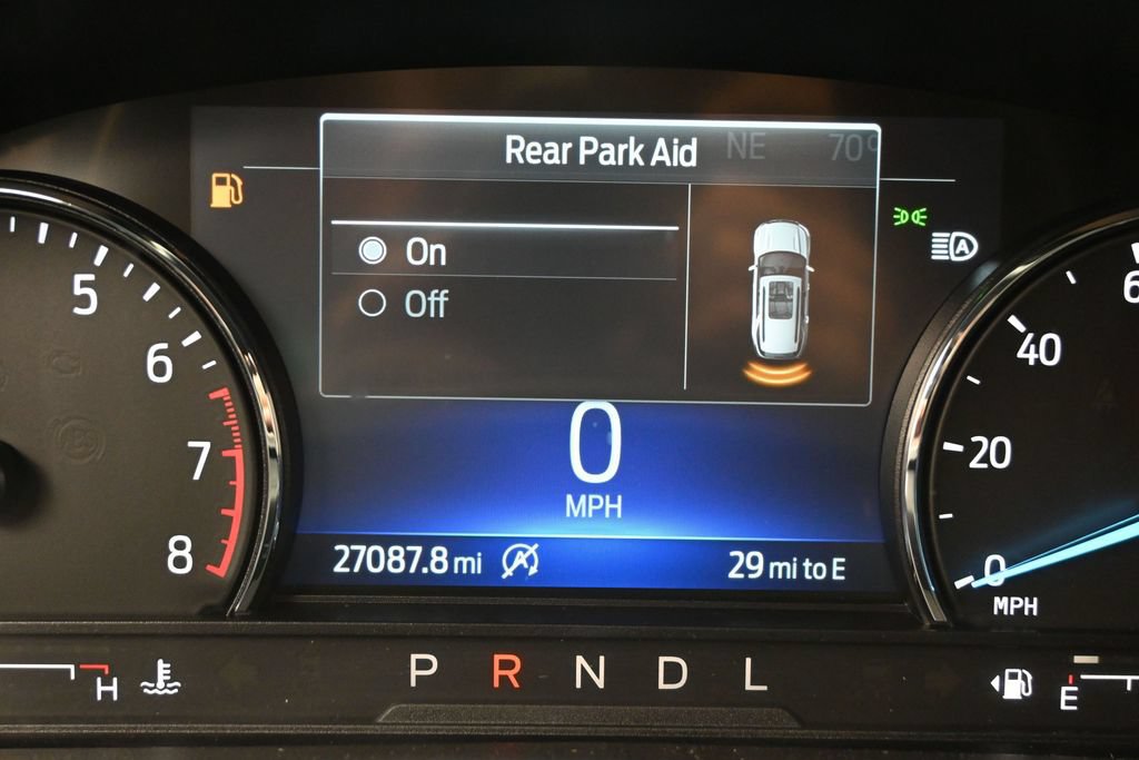 Used 2023 Ford Explorer XLT w/ Equipment Group 202A AWD/4WD image 39