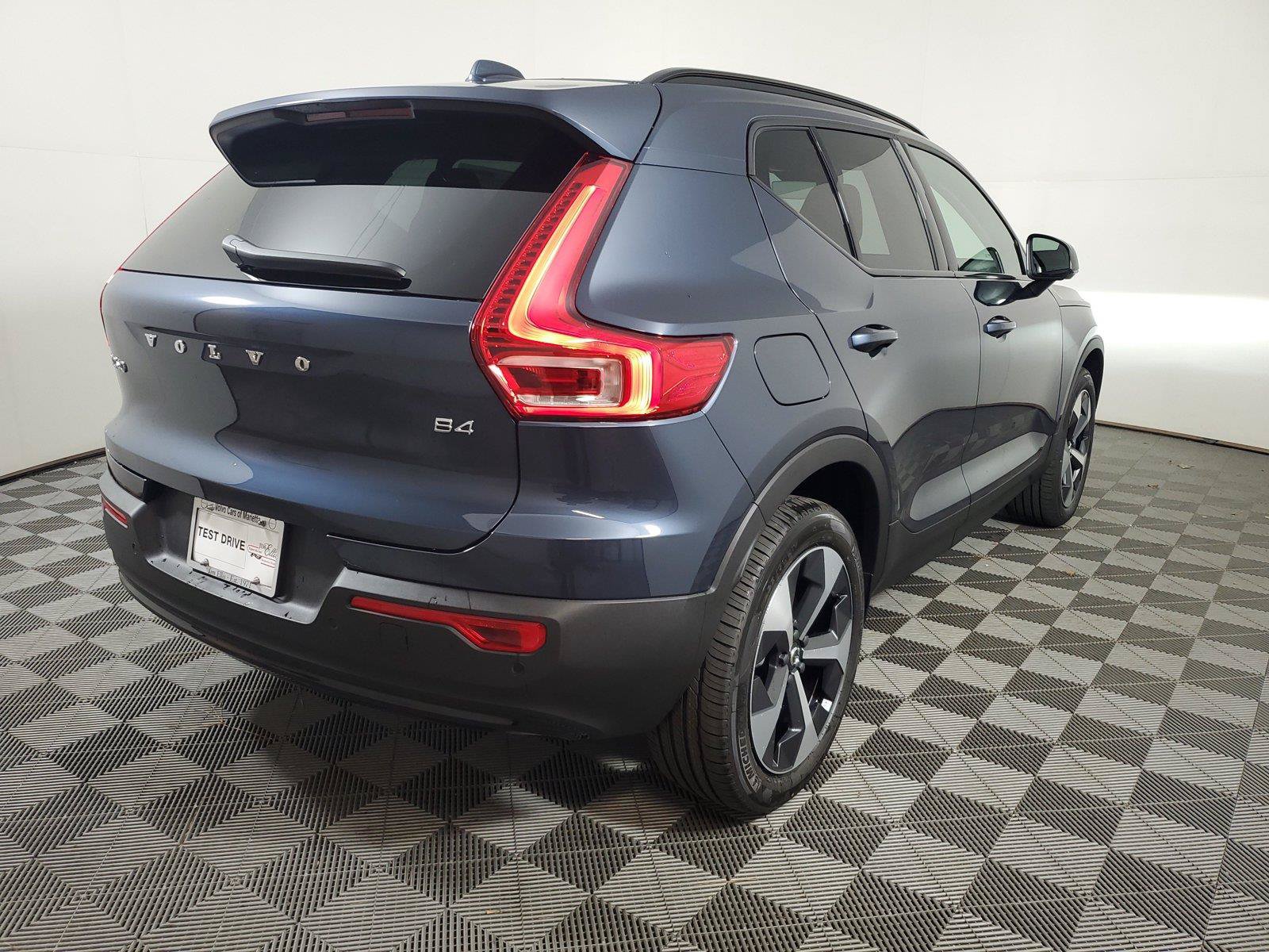 New 2026 Volvo XC40 B4 Core w/ Protection Package Premier FWD image 6