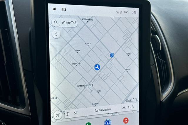 Used 2021 Ford Edge SEL image 18