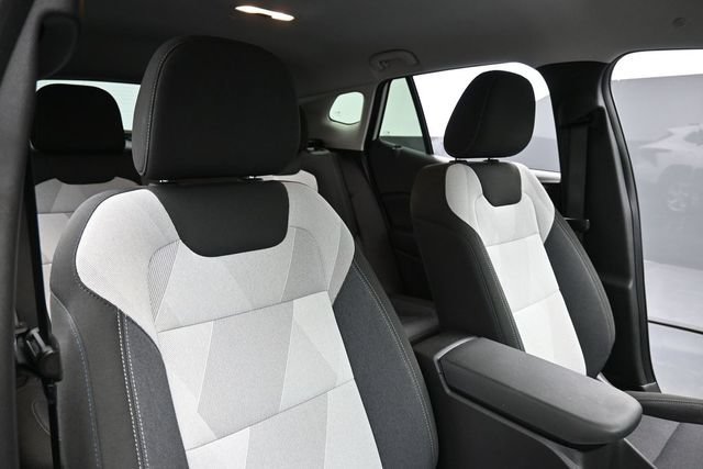 Used 2024 Chevrolet Trax LS w/ LS Convenience Package FWD image 32