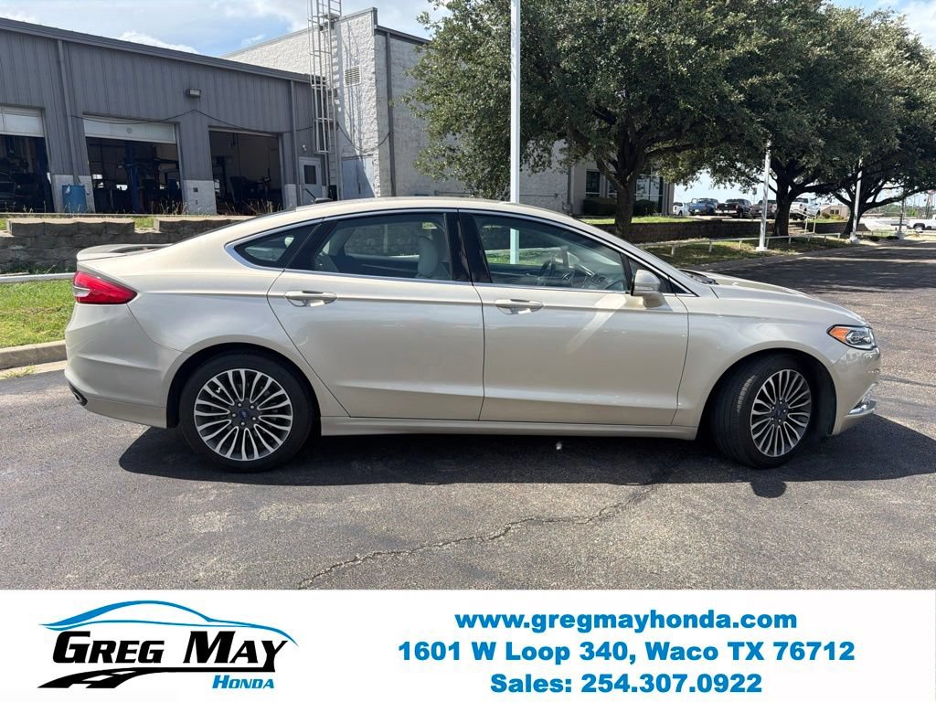 Used 2017 Ford Fusion Titanium AWD/4WD image 2