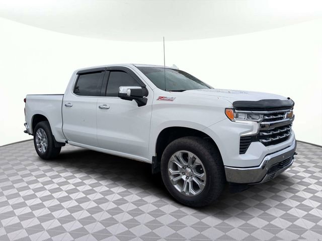 Used 2025 Chevrolet Silverado 1500 LTZ image 2