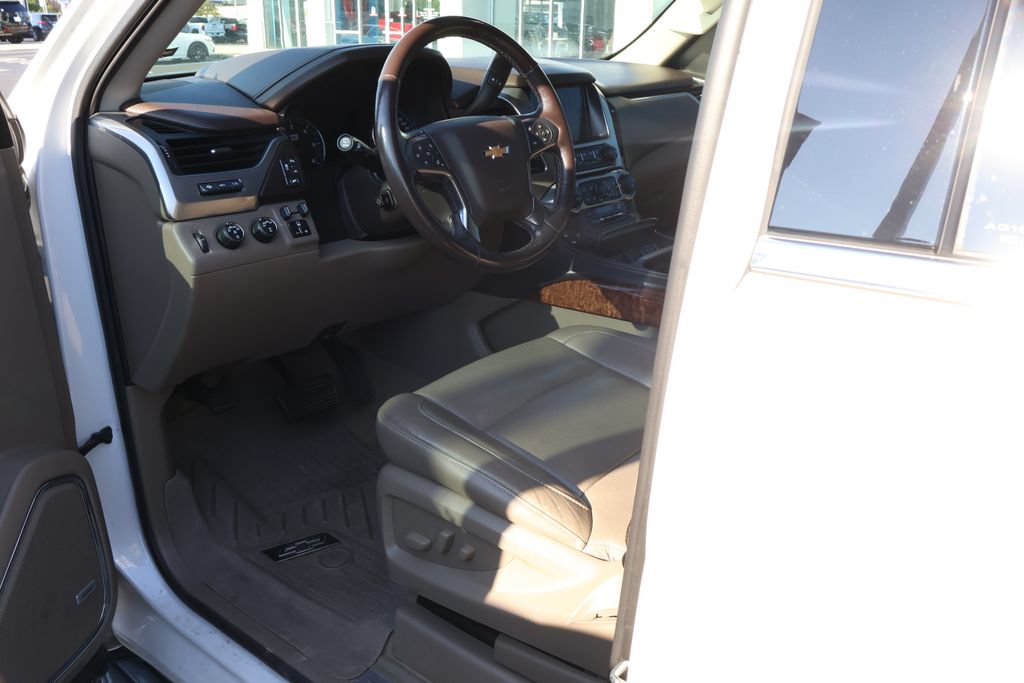 Used 2018 Chevrolet Tahoe Premier AWD/4WD image 11