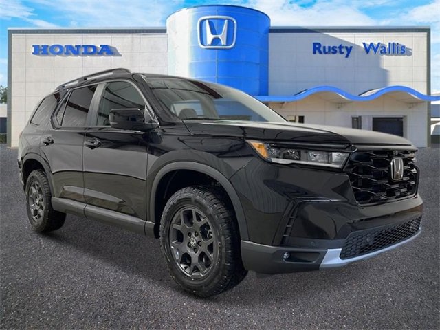 New 2025 Honda Pilot TrailSport