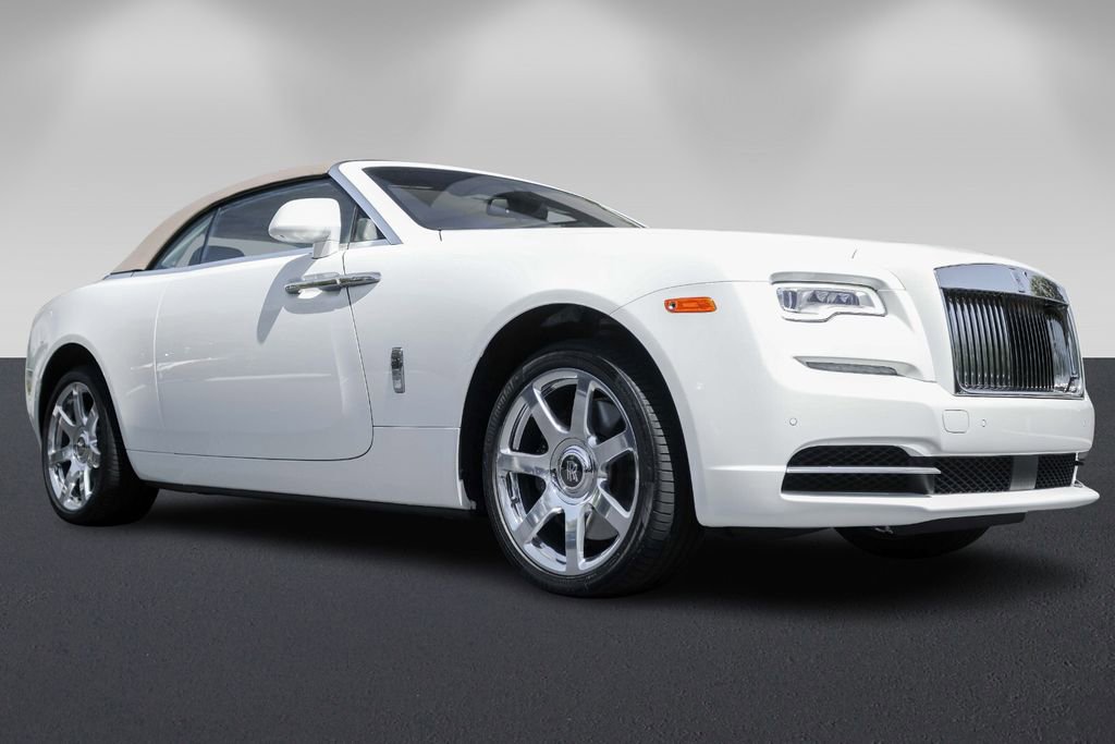 Used 2016 Rolls-Royce Dawn image 9