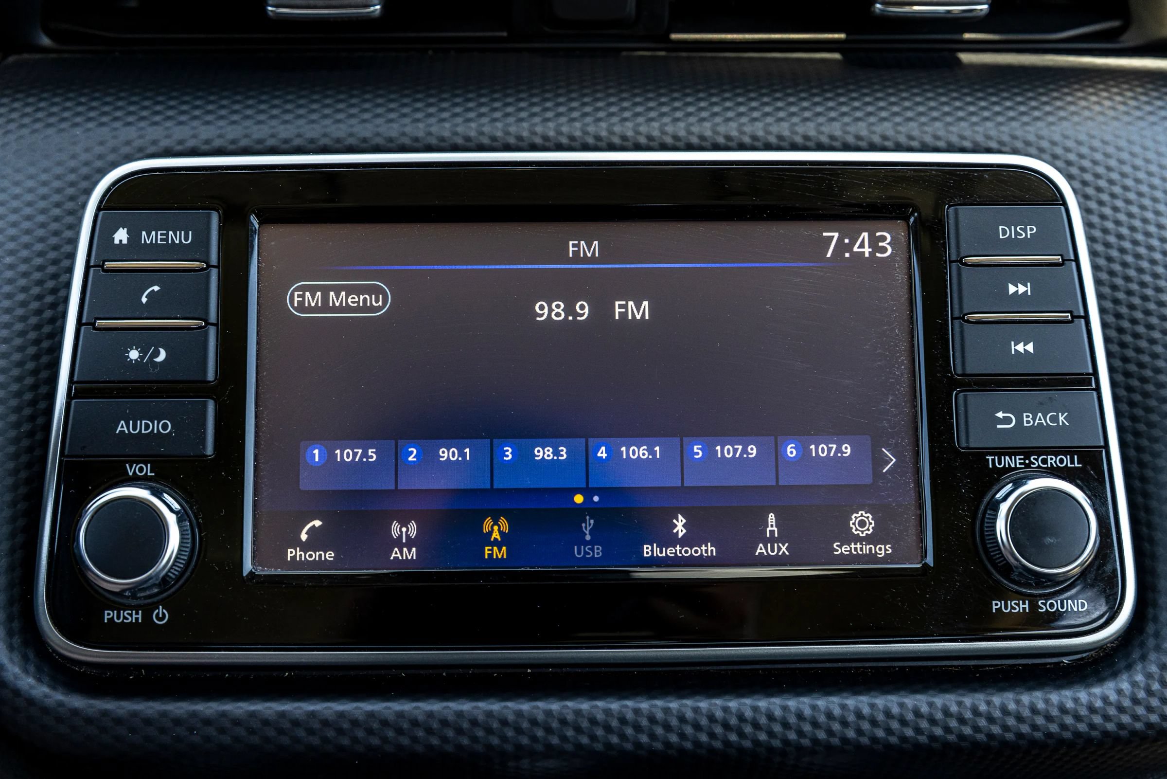 Used 2023 Nissan Kicks S FWD image 16