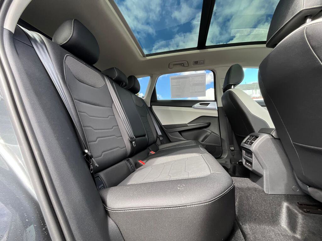 New 2026 Volkswagen Taos SE AWD/4WD image 15