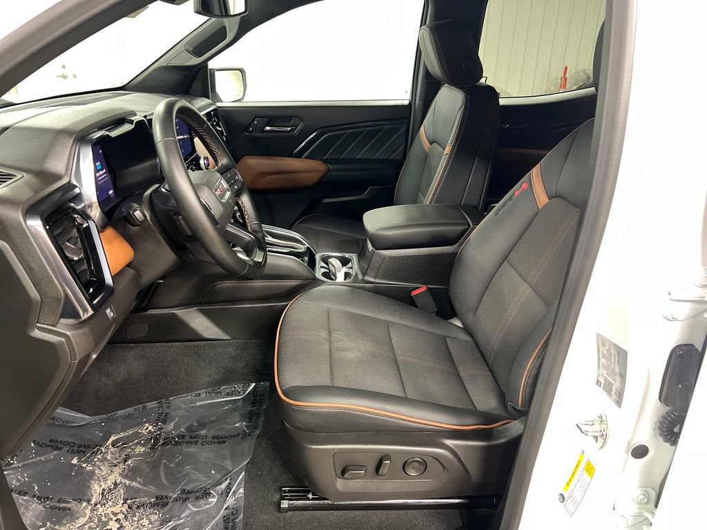 Certified 2026 GMC Canyon AT4 AWD/4WD image 13