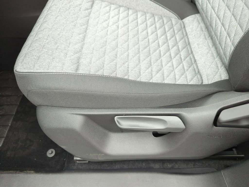 New 2026 Volkswagen Tiguan S image 27