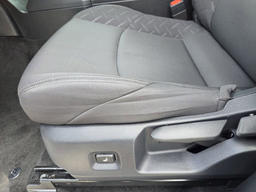 Used 2024 Toyota Tacoma TRD Off-Road image 17