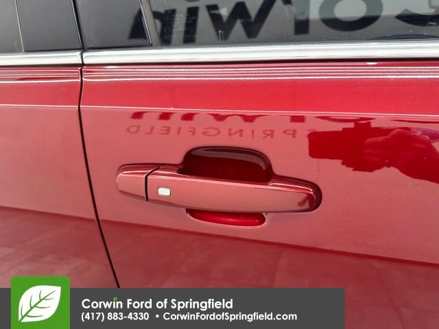 Used 2017 GMC Acadia SLT image 9