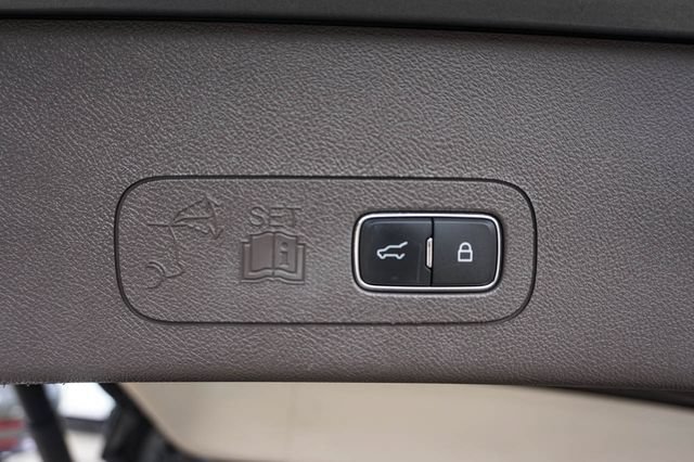 Used 2023 Lincoln Aviator Reserve w/ Equipment Group 201A AWD/4WD image 7