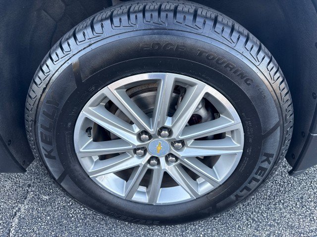 Used 2023 Chevrolet Traverse LT FWD image 9