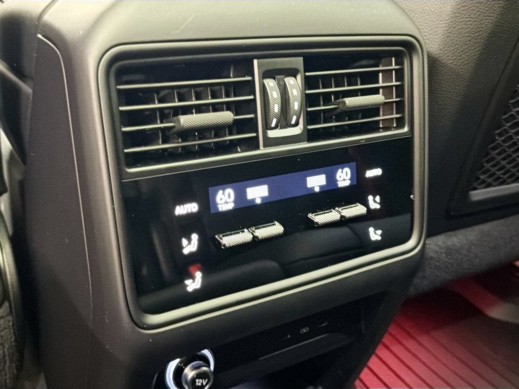 Certified 2025 Porsche Cayenne GTS AWD/4WD image 26