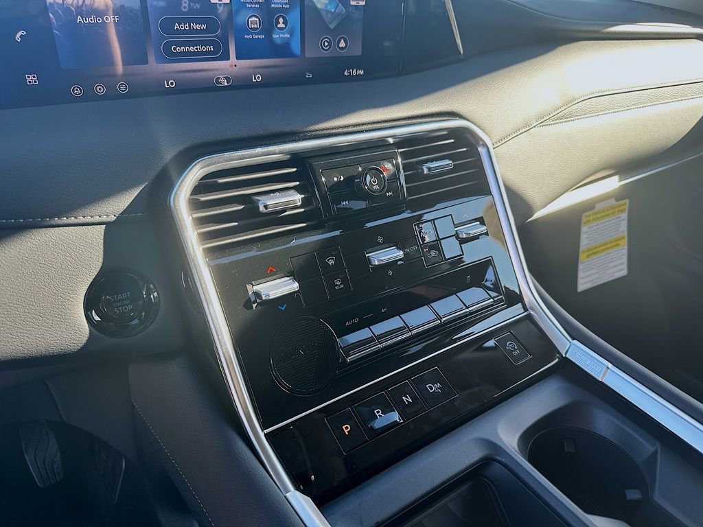 New 2026 Nissan Armada SV image 15