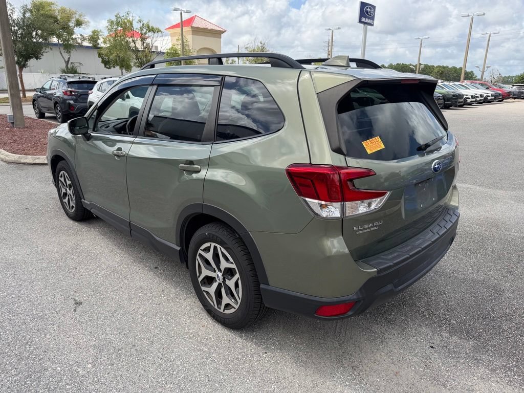 Used 2021 Subaru Forester Premium w/ Popular Package #1 AWD/4WD image 8
