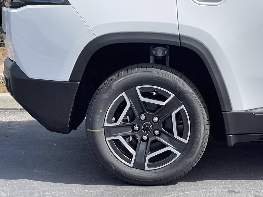 New 2026 Jeep Cherokee Laredo AWD/4WD image 10