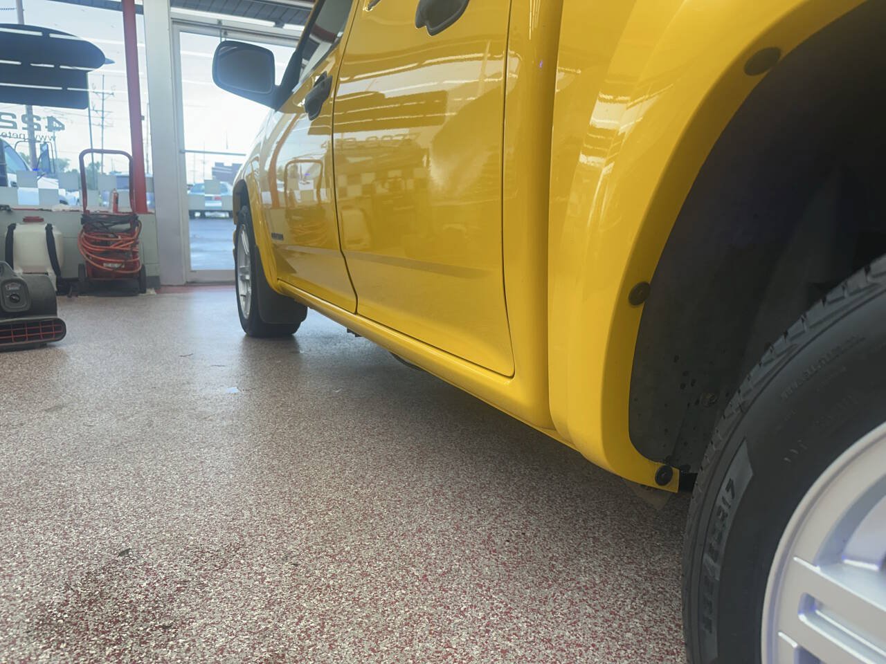 Used 2004 Chevrolet Colorado LS RWD image 4
