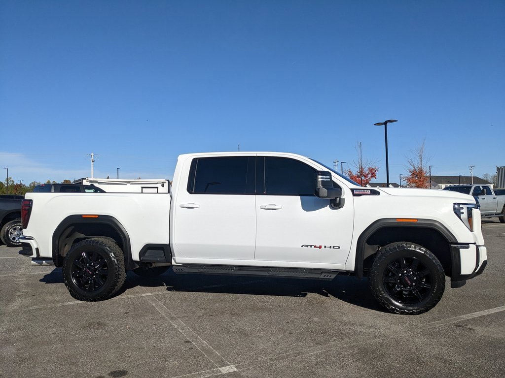 Used 2024 GMC Sierra 2500 AT4 image 23