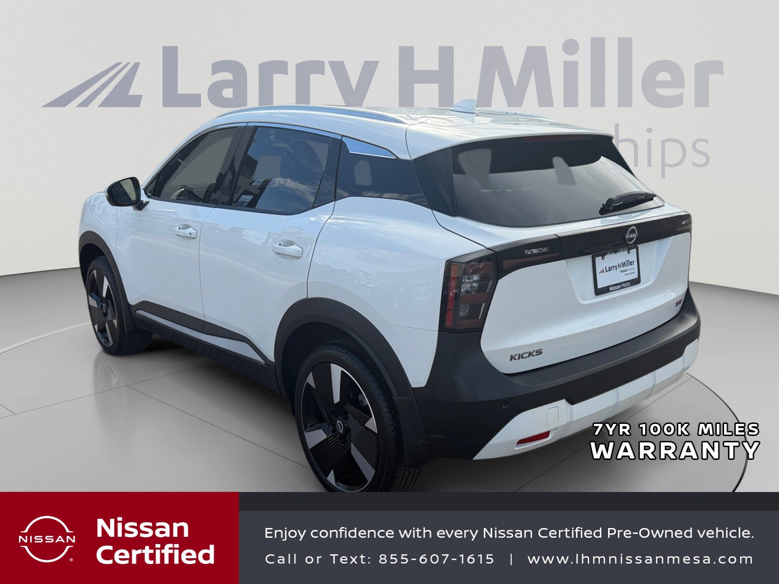 Certified 2025 Nissan Kicks SR FWD image 3