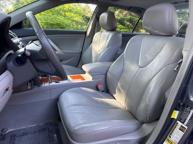 Used 2011 Toyota Camry XLE w/ XLE Extra-Value Pkg #2 FWD image 7