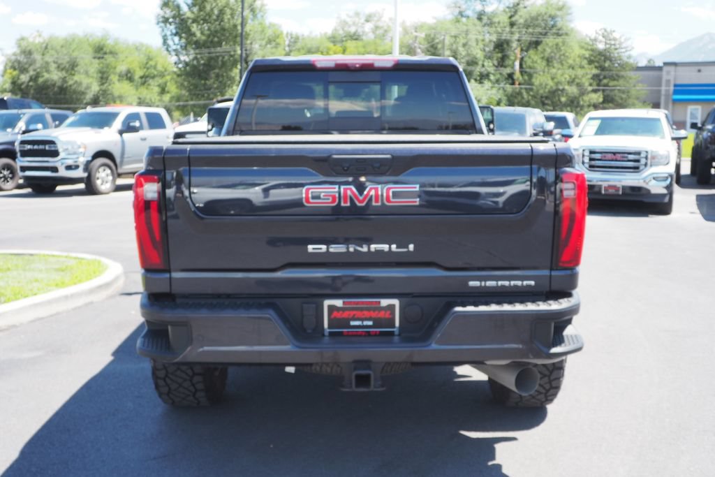 Used 2024 GMC Sierra 2500 Denali w/ Denali Reserve Package AWD/4WD image 5