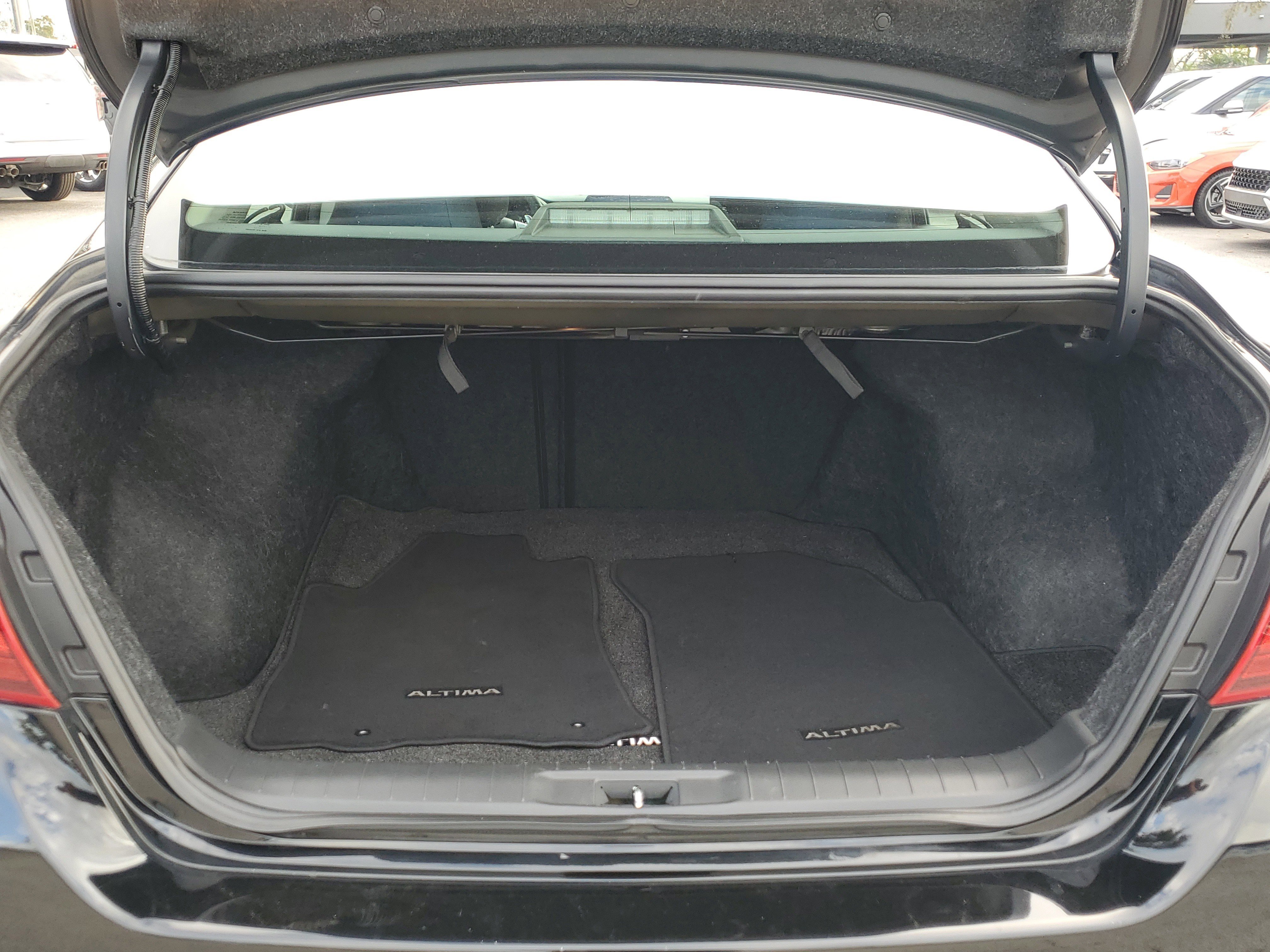 Used 2018 Nissan Altima 2.5 SR image 11