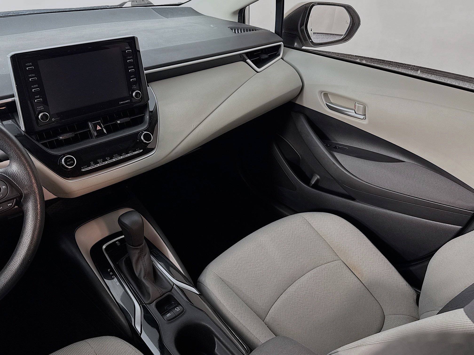 Used 2021 Toyota Corolla LE w/ LE Convenience Package image 21