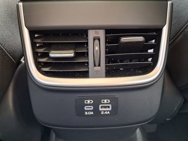 Used 2025 Subaru Outback Premium w/ Popular Package #1A image 16