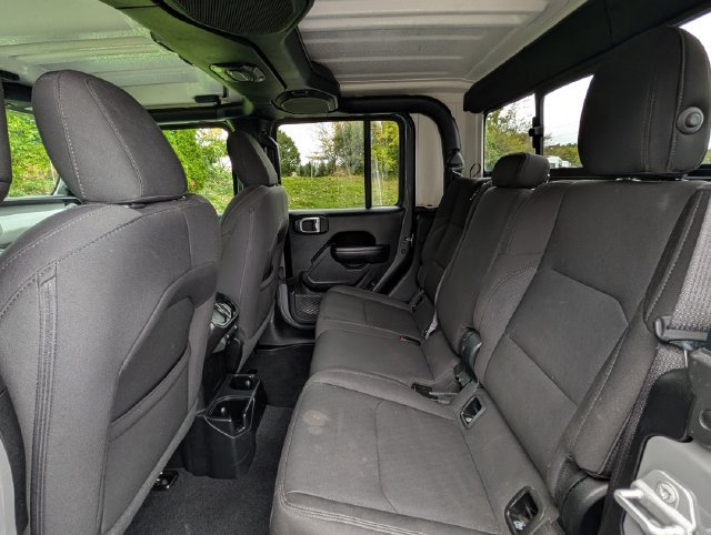 Used 2021 Jeep Gladiator Sport AWD/4WD image 31