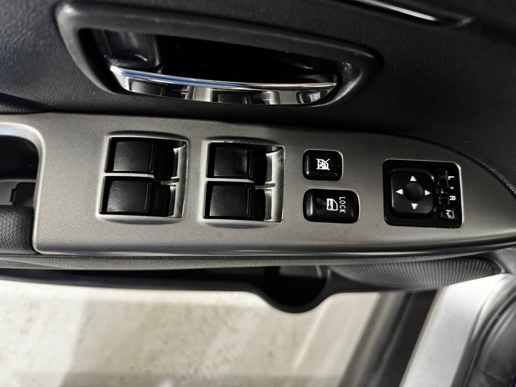 Used 2022 Mitsubishi Outlander Sport SE image 17