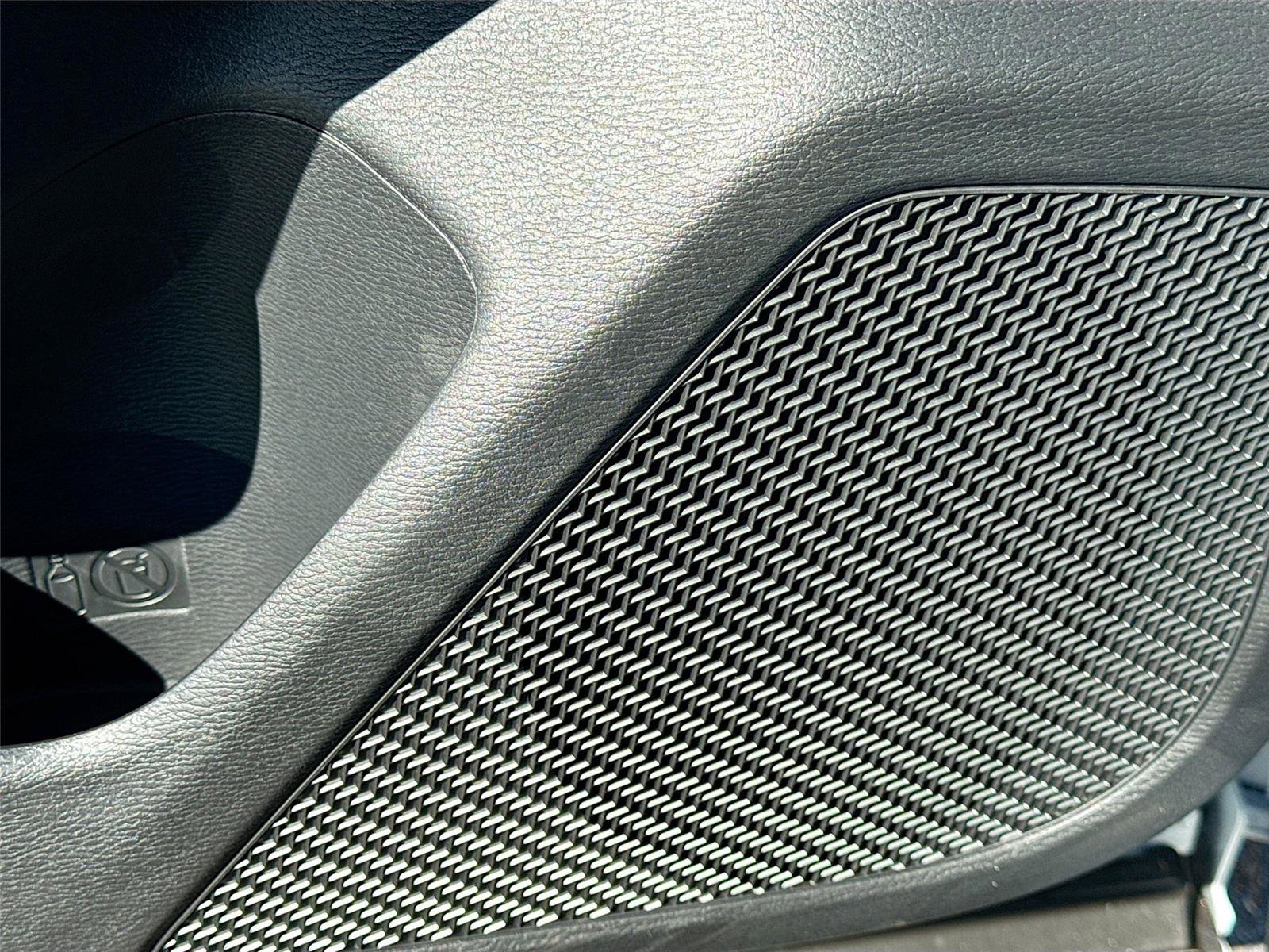 New 2025 Mitsubishi Outlander SEL image 19