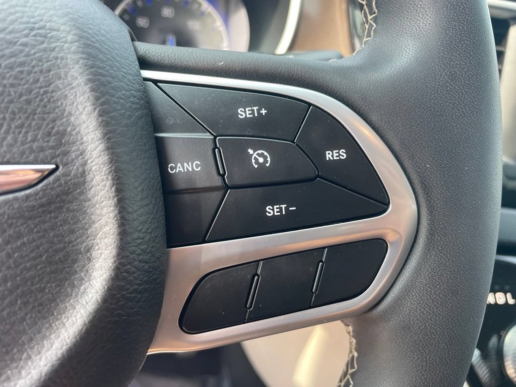 Used 2023 Chrysler Voyager LX FWD image 33