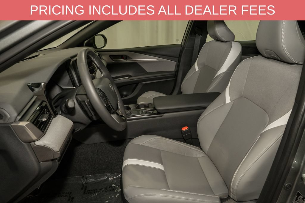 Used 2026 Toyota Camry SE w/ Convenience Package FWD image 10