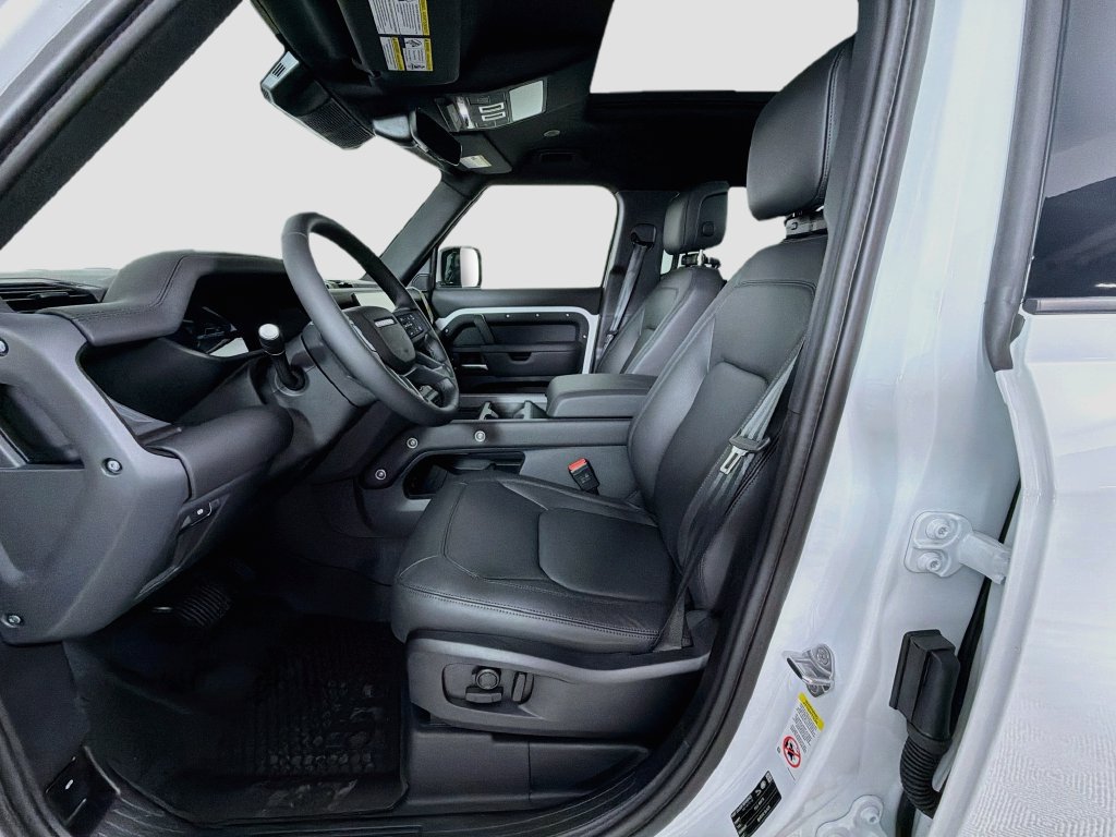 New 2026 Land Rover Defender 110 X-Dynamic SE AWD/4WD image 22