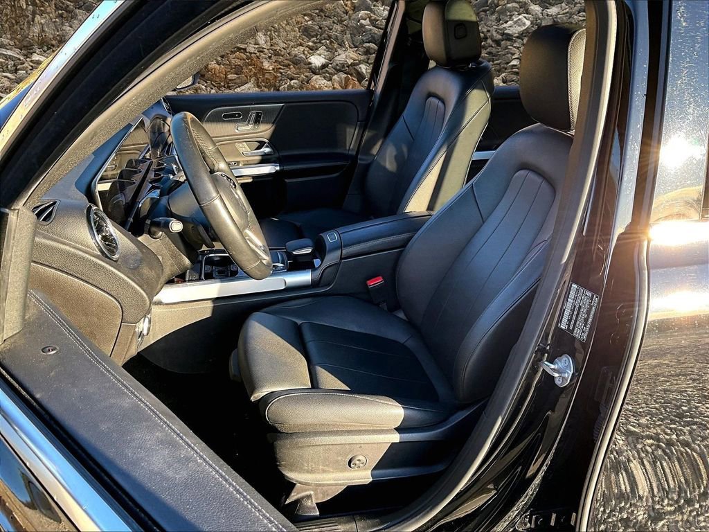 Used 2021 Mercedes-Benz GLB 250 4MATIC image 20