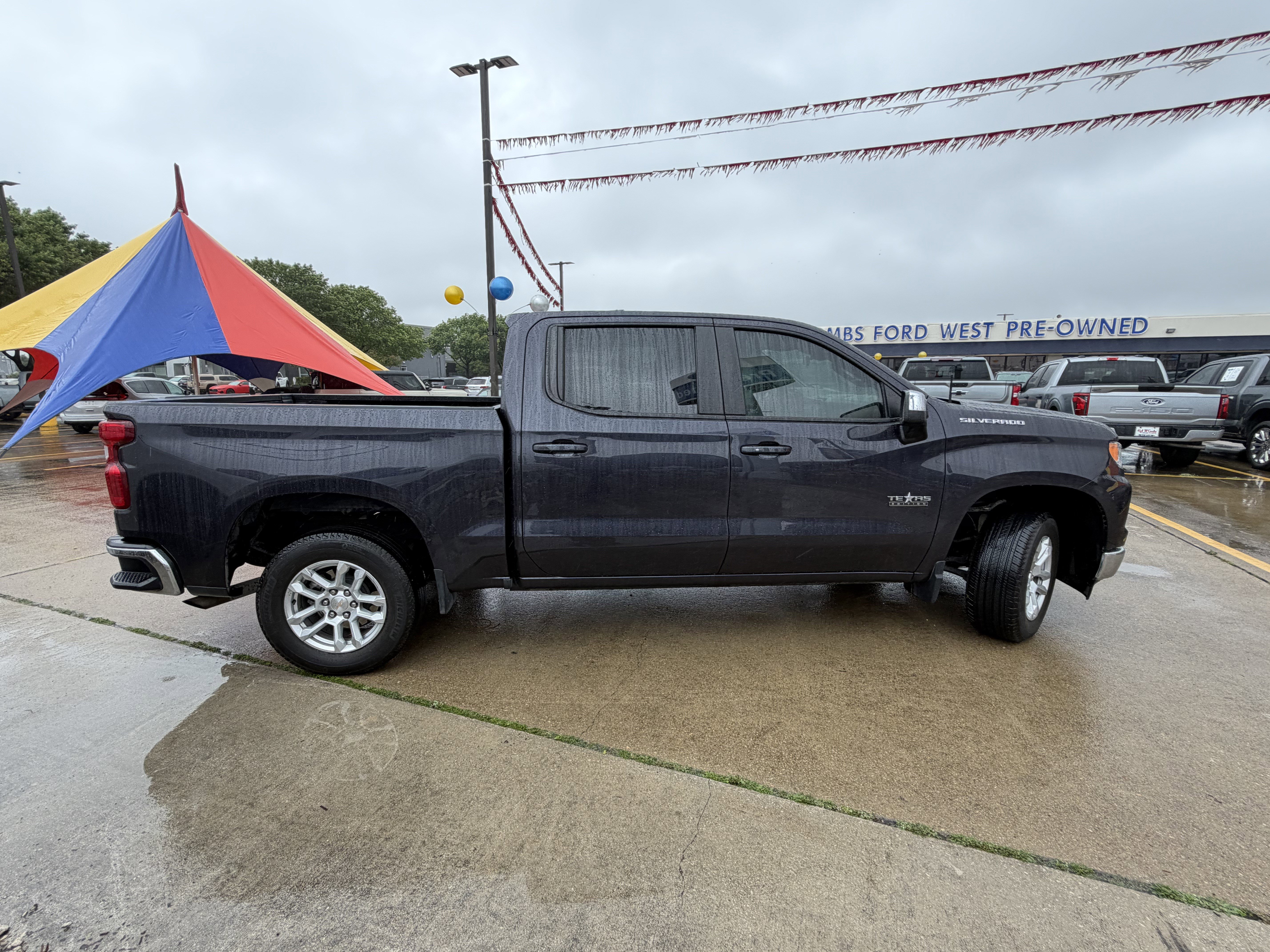 Used 2024 Chevrolet Silverado 1500 LT RWD image 6