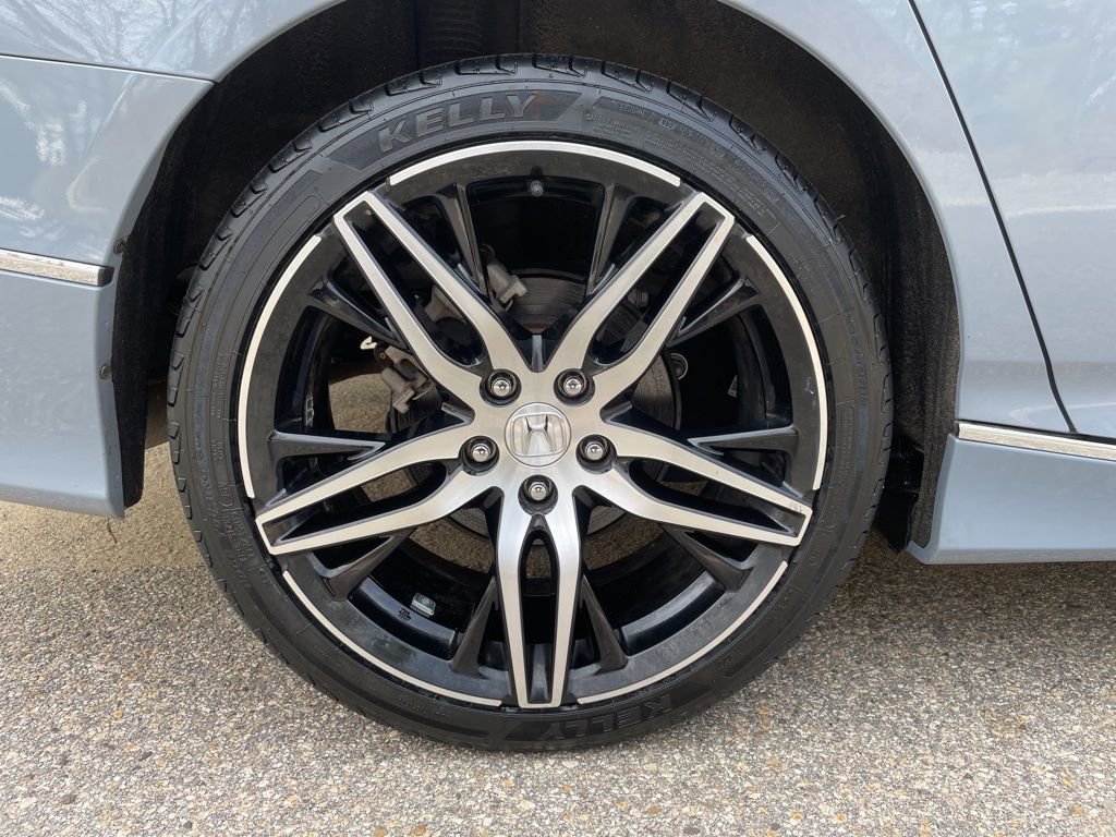 Certified 2021 Honda Accord Touring image 15