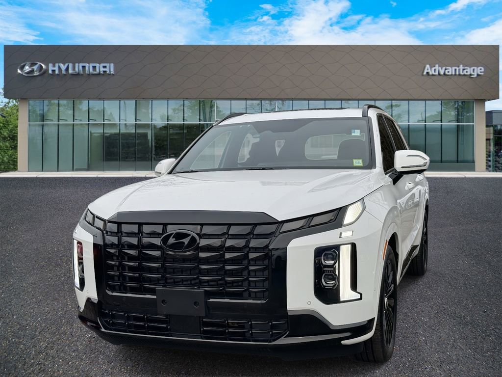 Used 2025 Hyundai Palisade Calligraphy image 4