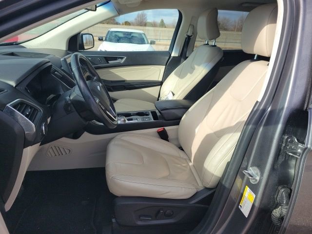 Used 2022 Ford Edge Titanium image 15