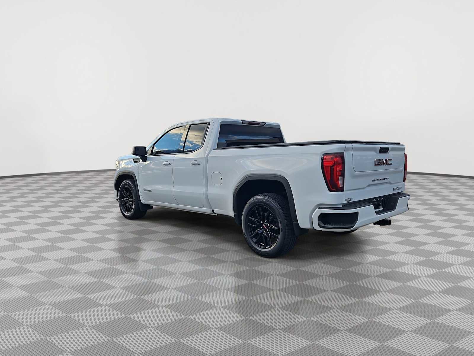 Used 2021 GMC Sierra 1500 Elevation image 6