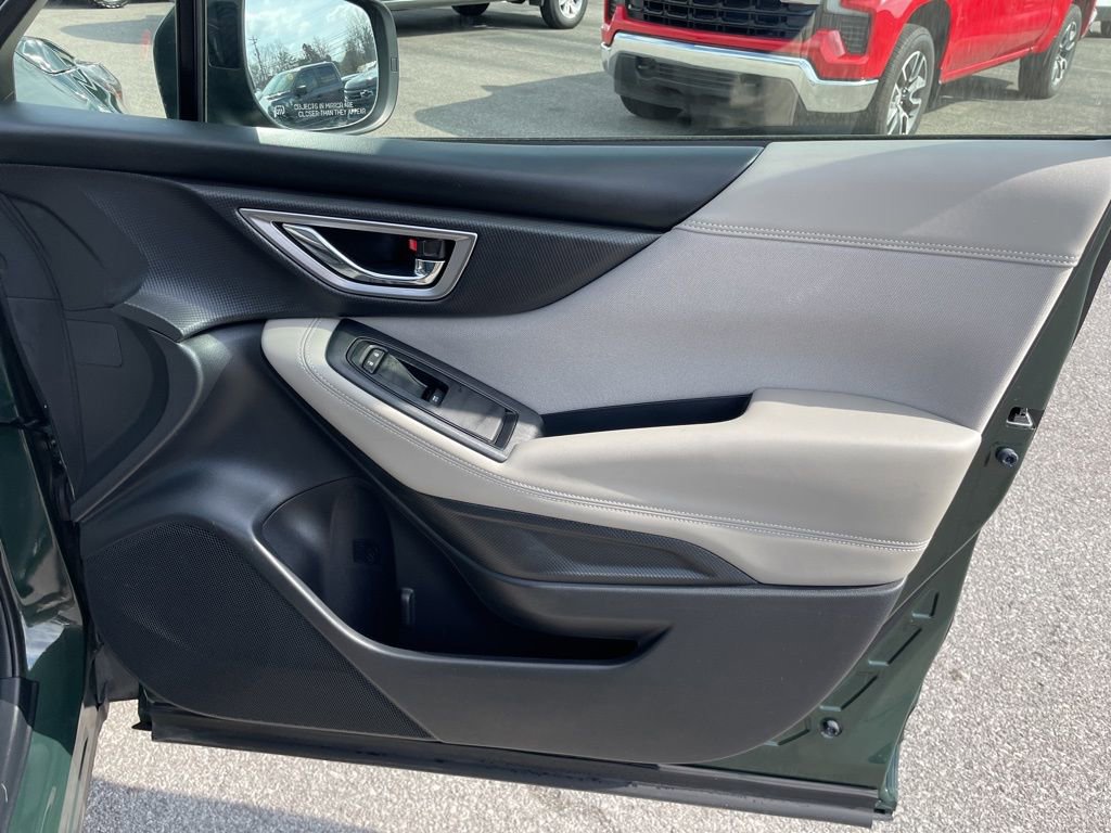 Used 2024 Subaru Forester Premium image 30