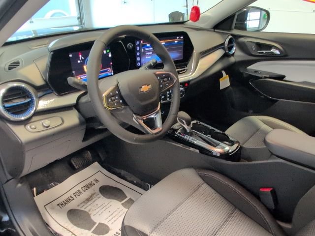 New 2026 Chevrolet Trax LT w/ LT Convenience Package FWD image 10