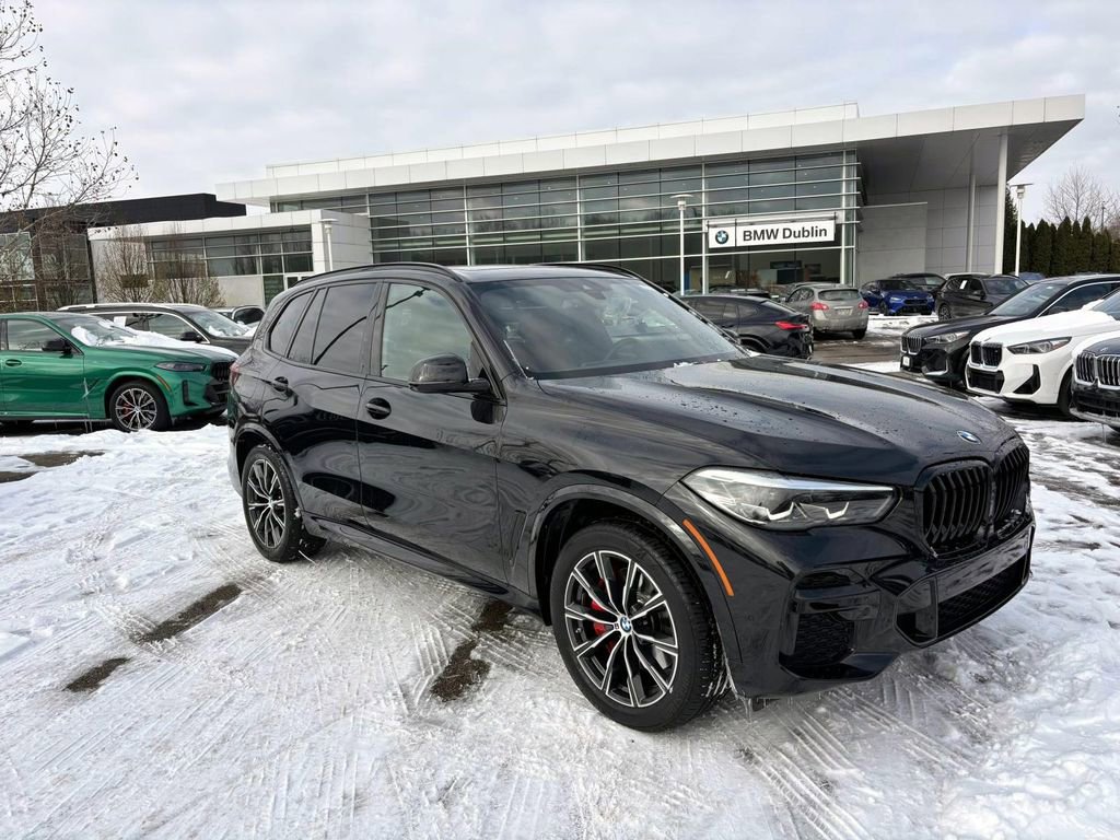 Certified 2022 BMW X5 xDrive40i w/ M Sport Package image 1