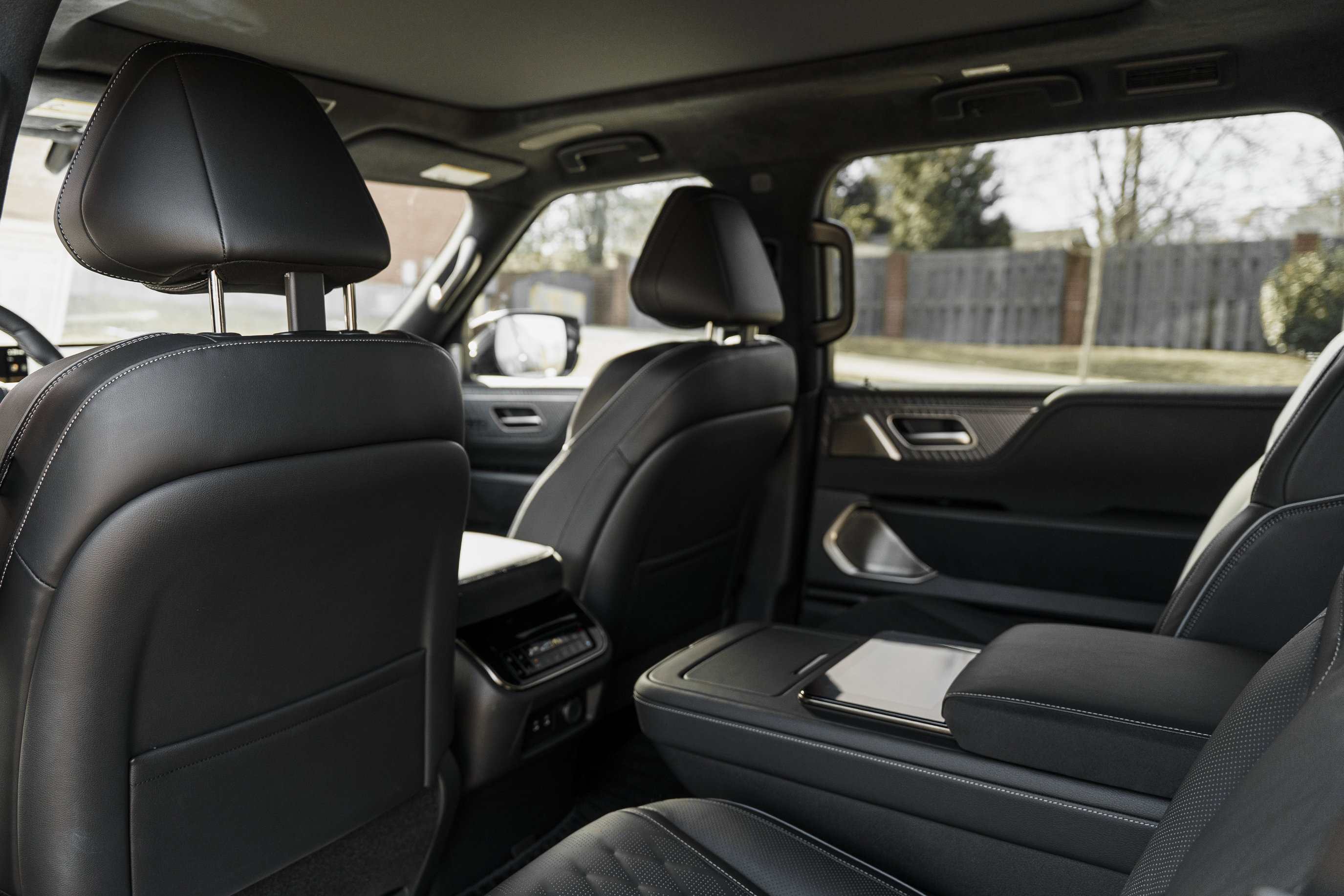 Used 2025 INFINITI QX80 Autograph w/ Autograph Exterior Package image 25