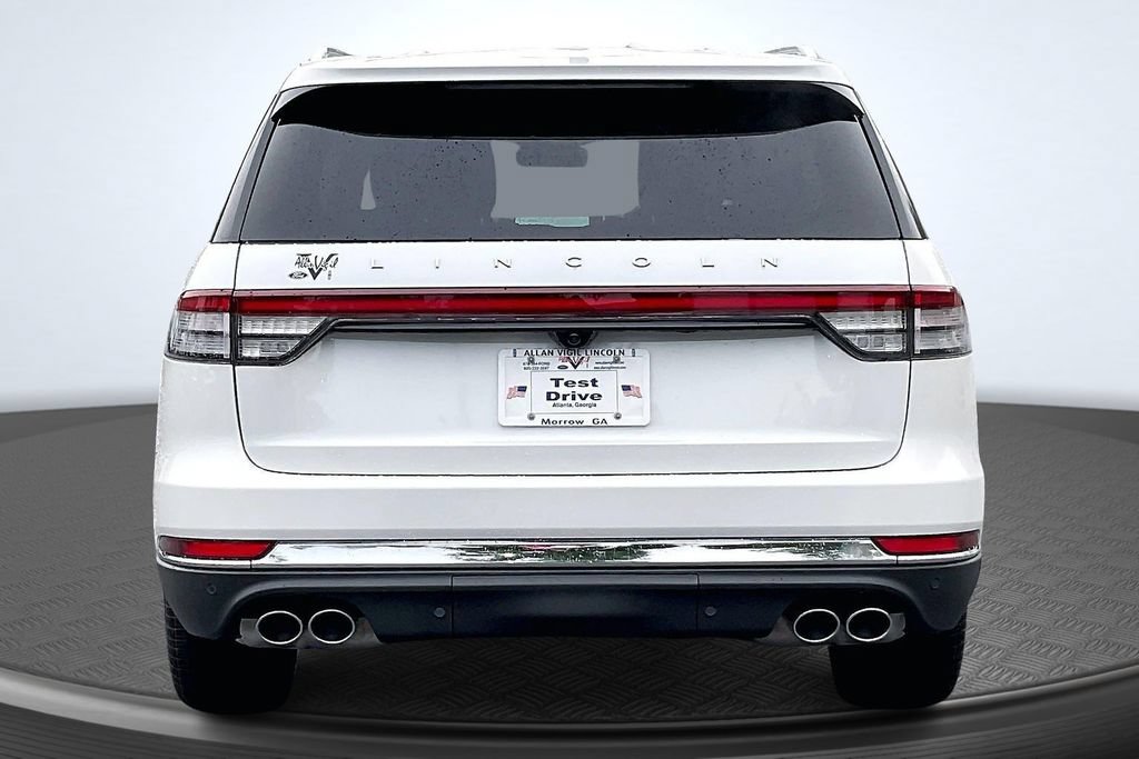 New 2026 Lincoln Aviator 2WD image 4